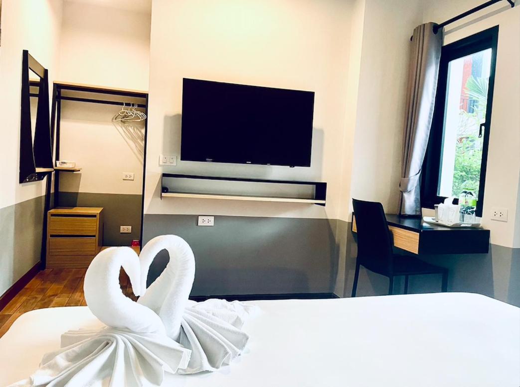พีพี แกรนด์ กมลา โฮเทล  Hotel หาดกมลา ภายนอก รูปภาพ